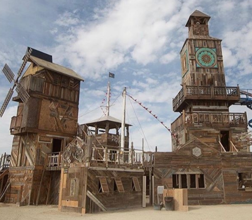 Burning Man 2019: metamorfosis en un desierto caliente Burning Man 2019: metamorfosis en un desierto caliente