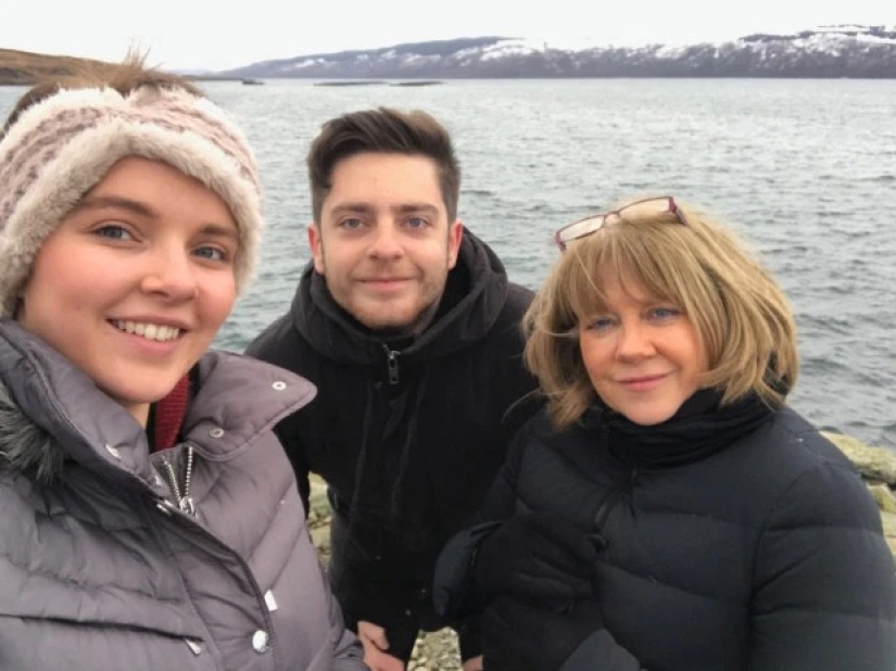 Business lady to the tip of her nails: how a young British woman became a millionaire