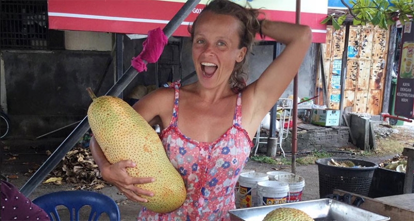 Cambios drásticos en la vida de una mujer polaca que solo come fruta durante 3 años y no se cepilla los dientes durante 2 años