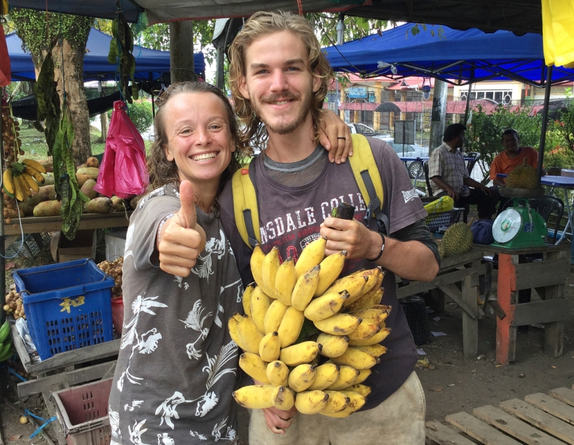 Cambios drásticos en la vida de una mujer polaca que solo come fruta durante 3 años y no se cepilla los dientes durante 2 años