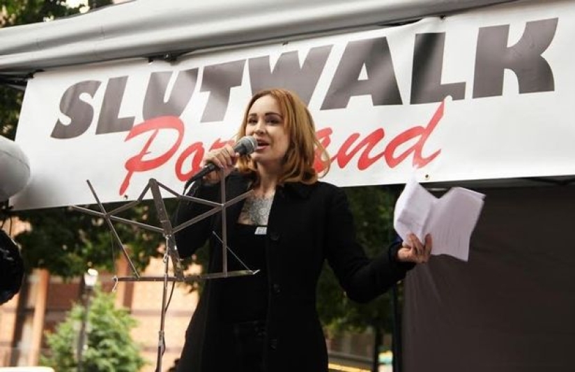 Candid parenting: the stripper claims that working in the sexual sphere helps her to be a good mother