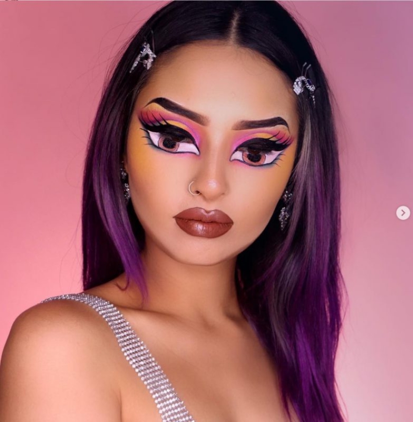 Cara de muñeca: los usuarios de las redes sociales se maquillan como muñecas Bratz Cara de muñeca: los usuarios de las redes sociales se maquillan como muñecas Bratz