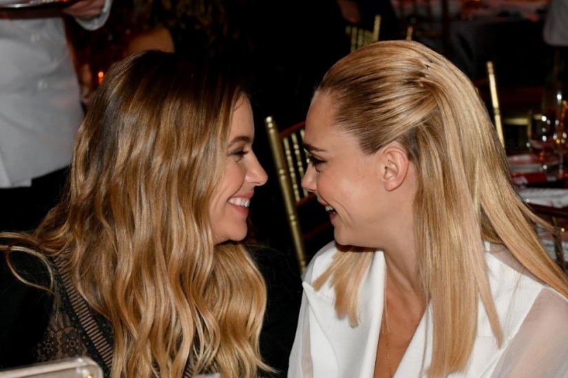 Cara Delevingne and Ashley Benson secretly married: all the details of the event Cara Delevingne and Ashley Benson secretly married: all the details of the event