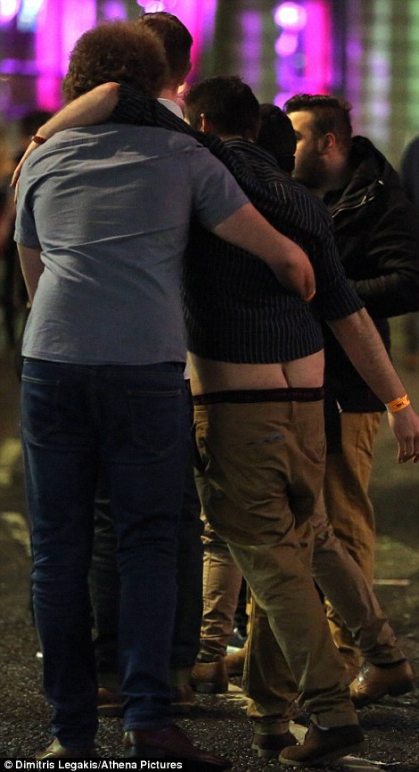 Características de la diversión nacional en inglés