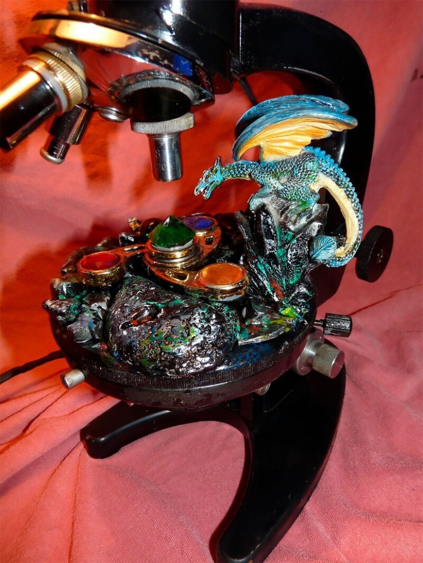 Casa mágica en Sergievo: dacha sobre ruedas y museo steampunk