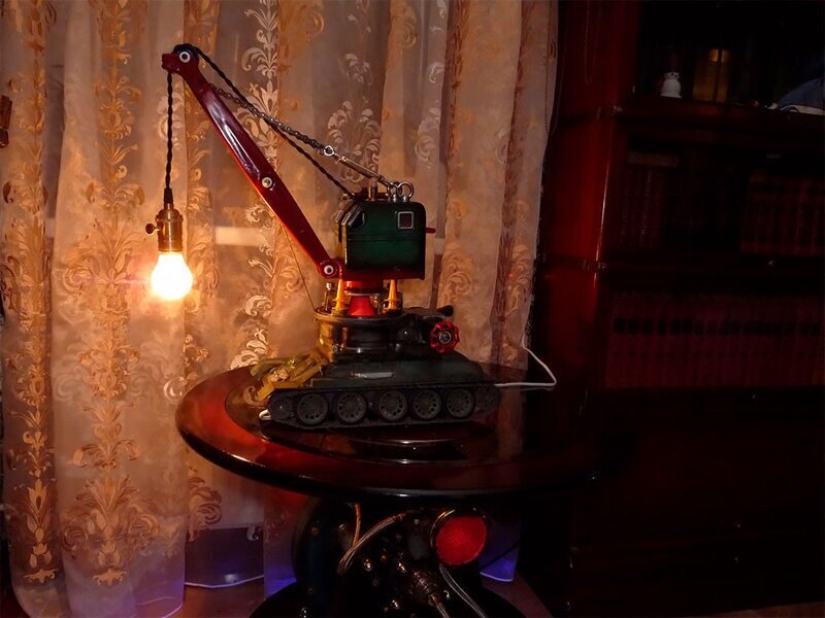Casa mágica en Sergievo: dacha sobre ruedas y museo steampunk
