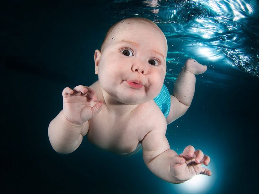 Charming photo project — kids under water Charming photo project — kids under water