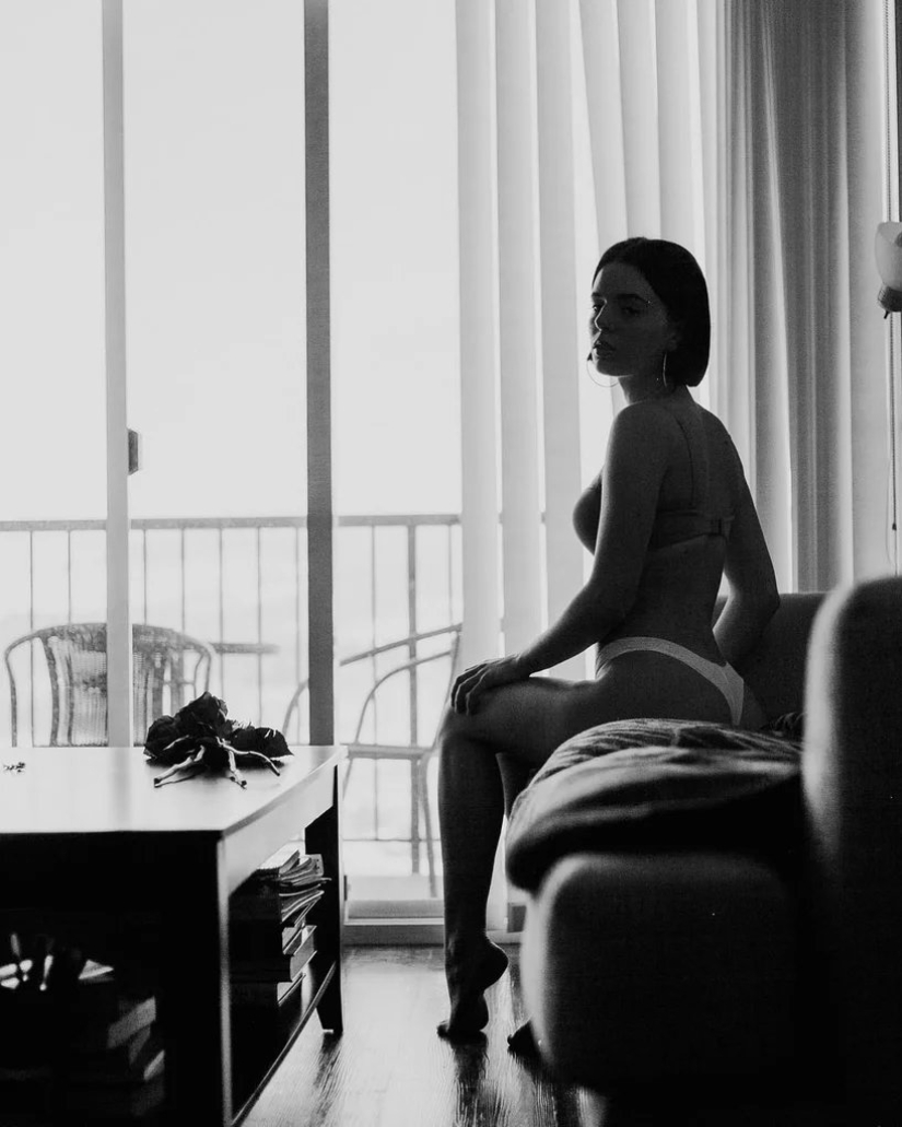 Charming "slacker" Arizona Sky