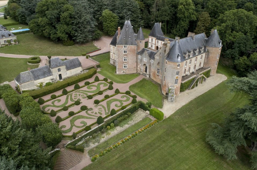 Cheaper than a glass of wine: a 15th-century French castle is being sold at auction for one euro