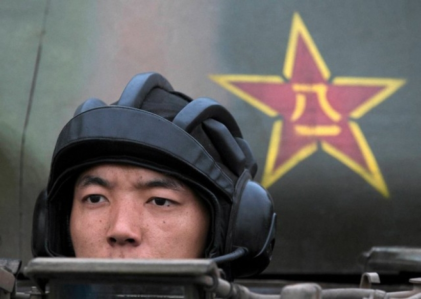 Chinese army in action