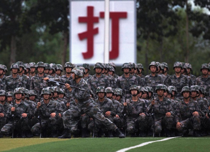 Chinese army in action
