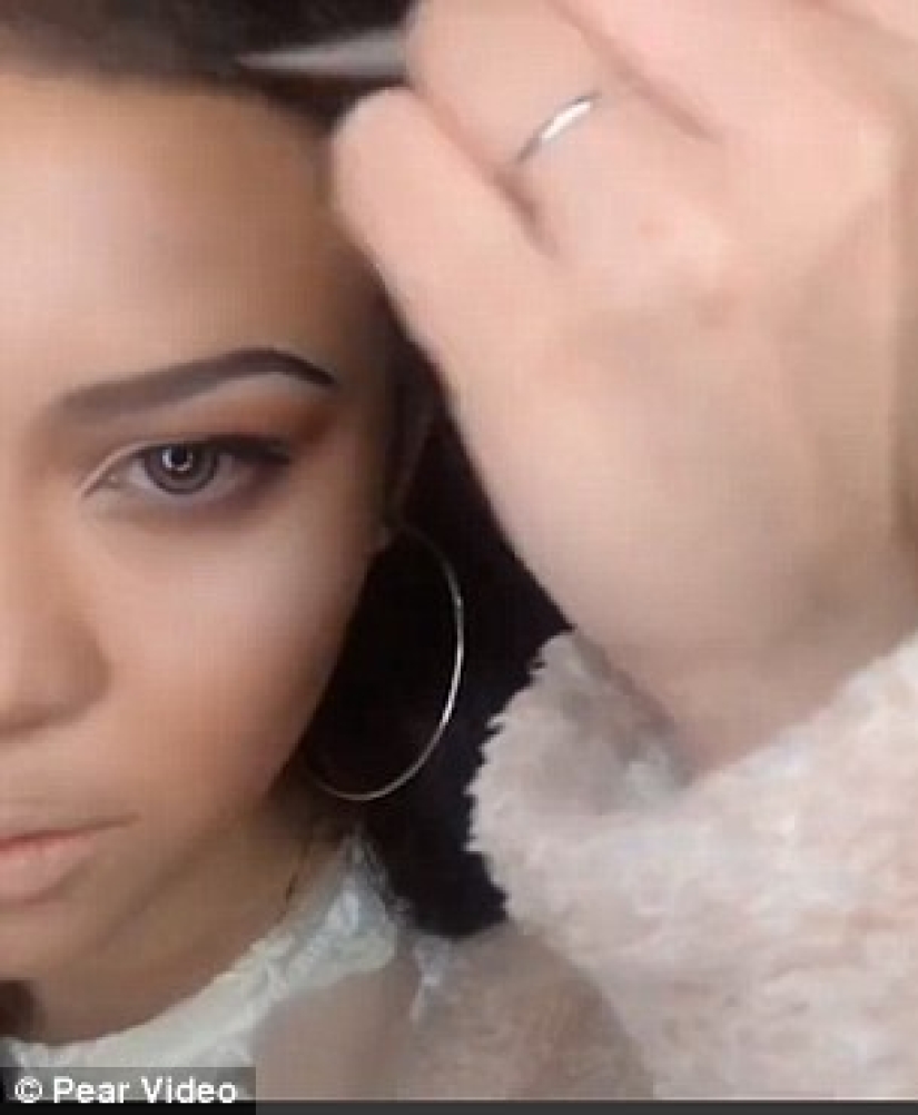 Chinese makeup artist magically turns into Taylor Swift, Katy Perry and Rihanna