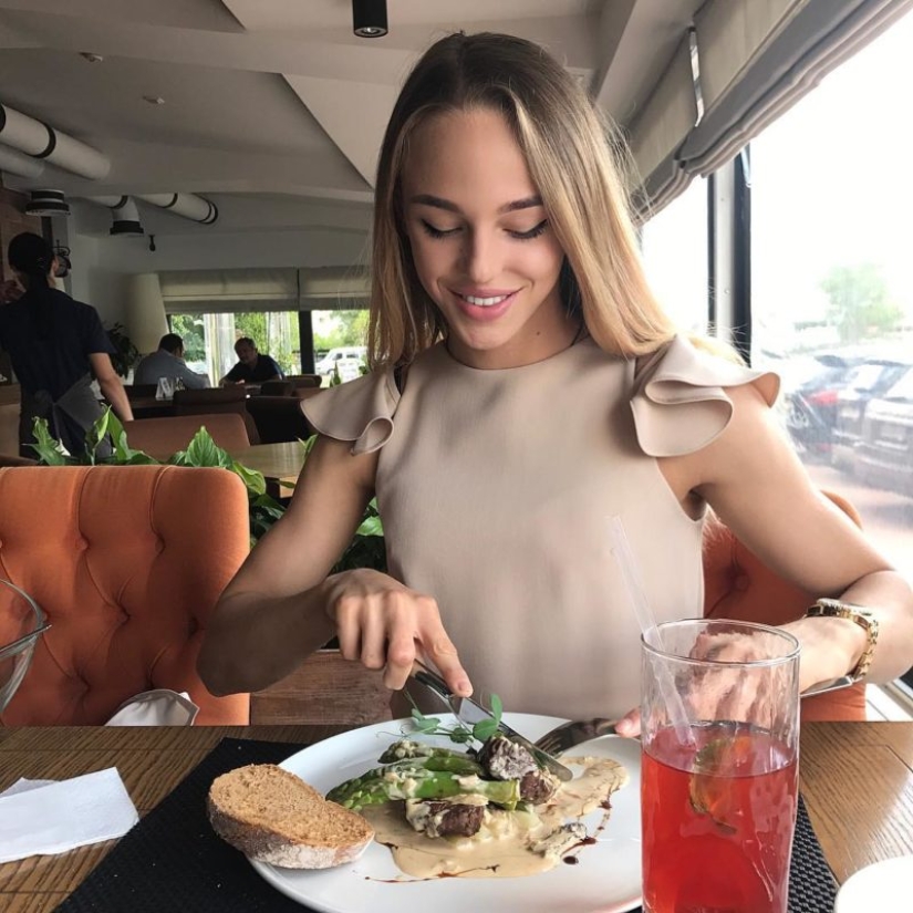 Cinturón negro en belleza: Daria Beloded, de 17 años, de Ucrania, se convirtió en la campeona mundial de judo Cinturón negro en belleza: Daria Beloded, de 17 años, de Ucrania, se convirtió en la campeona mundial de judo