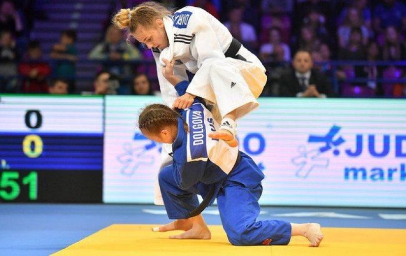 Cinturón negro en belleza: Daria Beloded, de 17 años, de Ucrania, se convirtió en la campeona mundial de judo Cinturón negro en belleza: Daria Beloded, de 17 años, de Ucrania, se convirtió en la campeona mundial de judo