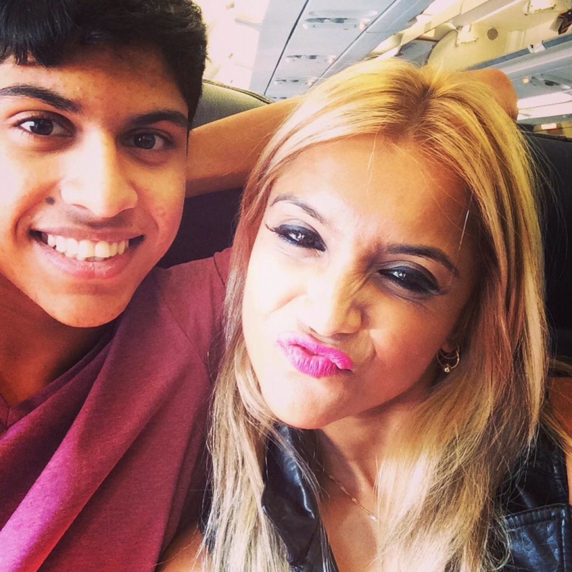 Cirugía plástica, genética o secretos desconocidos de la juventud? mamá de 40 años se ve mejor que las colegialas modernas Cirugía plástica, genética o secretos desconocidos de la juventud? mamá de 40 años se ve mejor que las colegialas modernas