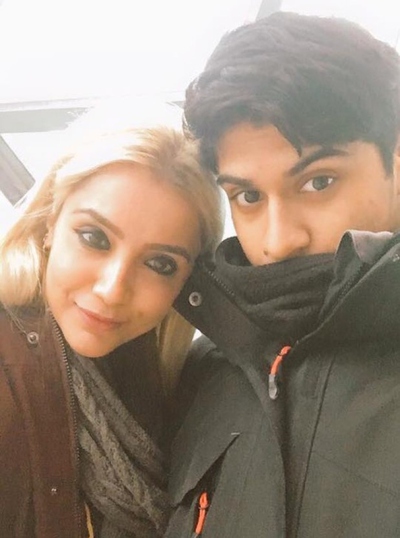 Cirugía plástica, genética o secretos desconocidos de la juventud? mamá de 40 años se ve mejor que las colegialas modernas Cirugía plástica, genética o secretos desconocidos de la juventud? mamá de 40 años se ve mejor que las colegialas modernas