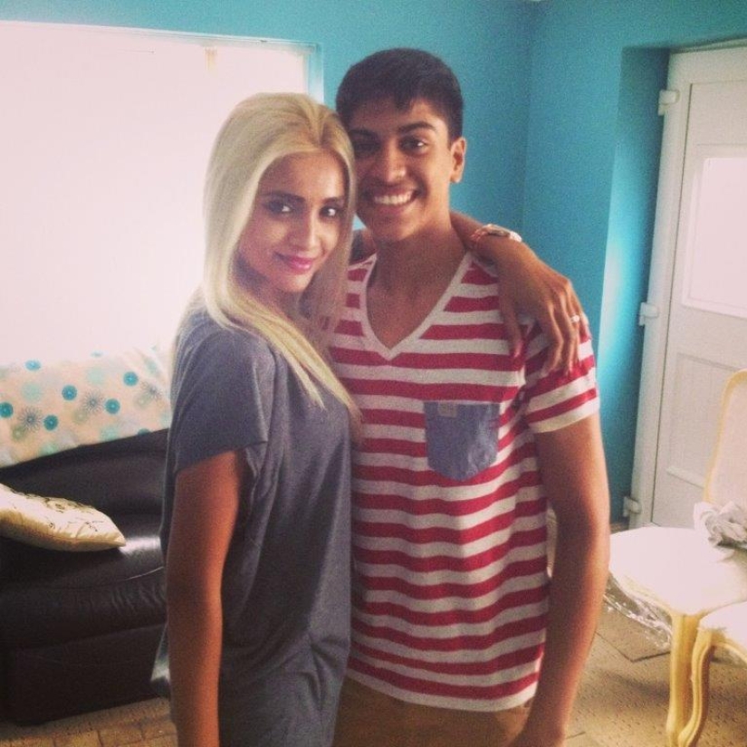 Cirugía plástica, genética o secretos desconocidos de la juventud? mamá de 40 años se ve mejor que las colegialas modernas Cirugía plástica, genética o secretos desconocidos de la juventud? mamá de 40 años se ve mejor que las colegialas modernas