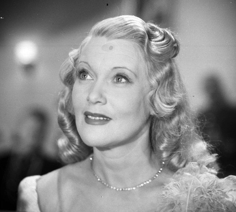 Cirugía plástica y otros secretos de la estrella de cine soviética Lyubov Orlova Cirugía plástica y otros secretos de la estrella de cine soviética Lyubov Orlova