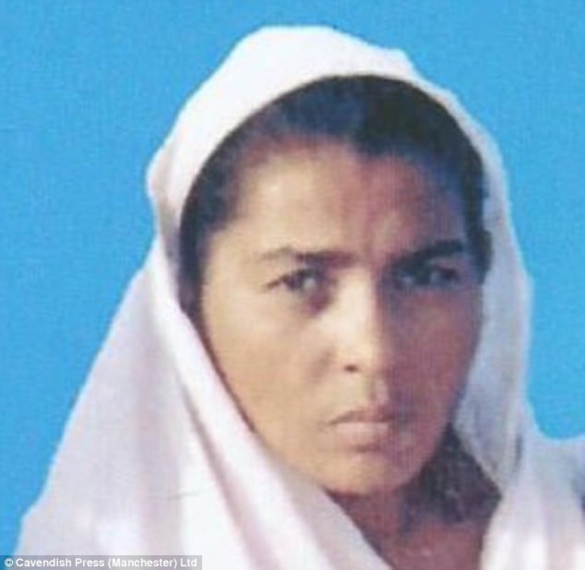 Cirujano británico realiza trasplante de cejas gratuito para víctimas de ataques con ácido Cirujano británico realiza trasplante de cejas gratuito para víctimas de ataques con ácido