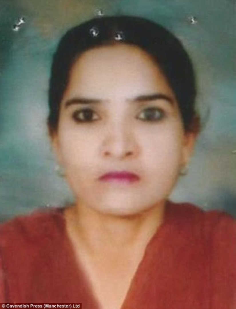 Cirujano británico realiza trasplante de cejas gratuito para víctimas de ataques con ácido Cirujano británico realiza trasplante de cejas gratuito para víctimas de ataques con ácido