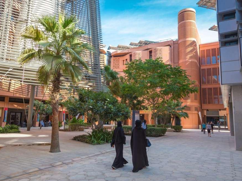 Ciudad Masdar. ECOcity del futuro en los Emiratos Árabes Unidos