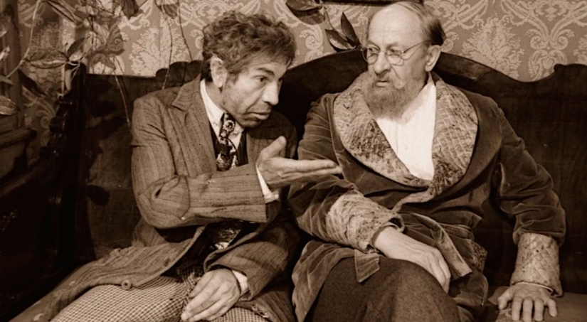 Cómo aprender inglés por tu cuenta: el caso del Presidente de Kirguistán