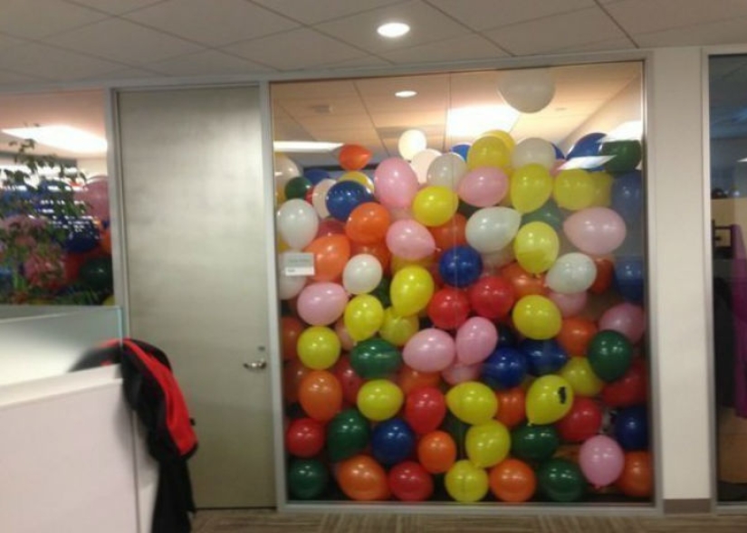 Cómo hacer que un amigo recuerde el 1 de abril para siempre Cómo hacer que un amigo recuerde el 1 de abril para siempre