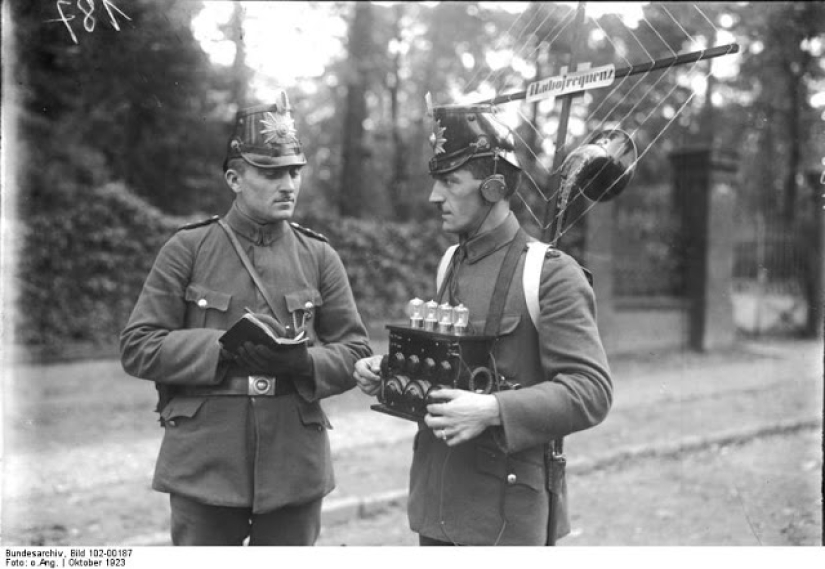 Cómo la gente esperaba los teléfonos móviles: 18 fotos del pasado Cómo la gente esperaba los teléfonos móviles: 18 fotos del pasado