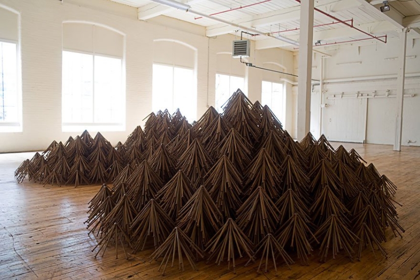 Cómo las uñas ordinarias se convierten en increíbles obras maestras Cómo las uñas ordinarias se convierten en increíbles obras maestras