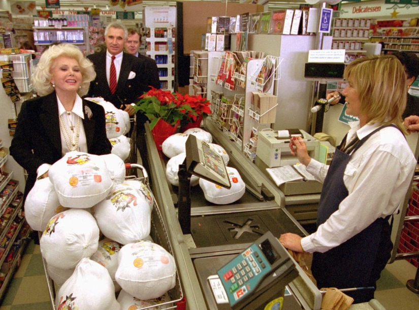 Cómo ser una estrella de chismes sin talentos, logros y el apellido Kardashian