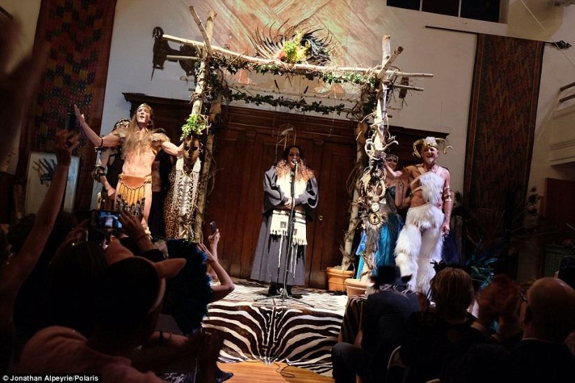 Cómo son las fiestas depravadas en la mansión de un millonario argelino