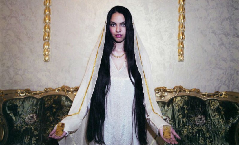 Cómo viven las brujas rumanas más ricas