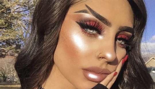 Cola de pez en lugar de cejas: una tendencia nueva y demasiado sofisticada en Instagram Cola de pez en lugar de cejas: una tendencia nueva y demasiado sofisticada en Instagram