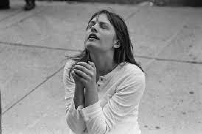 Como se veían 6 celebridades que no estaban a la altura de los estándares de belleza de Hollywood cuando eran jóvenes