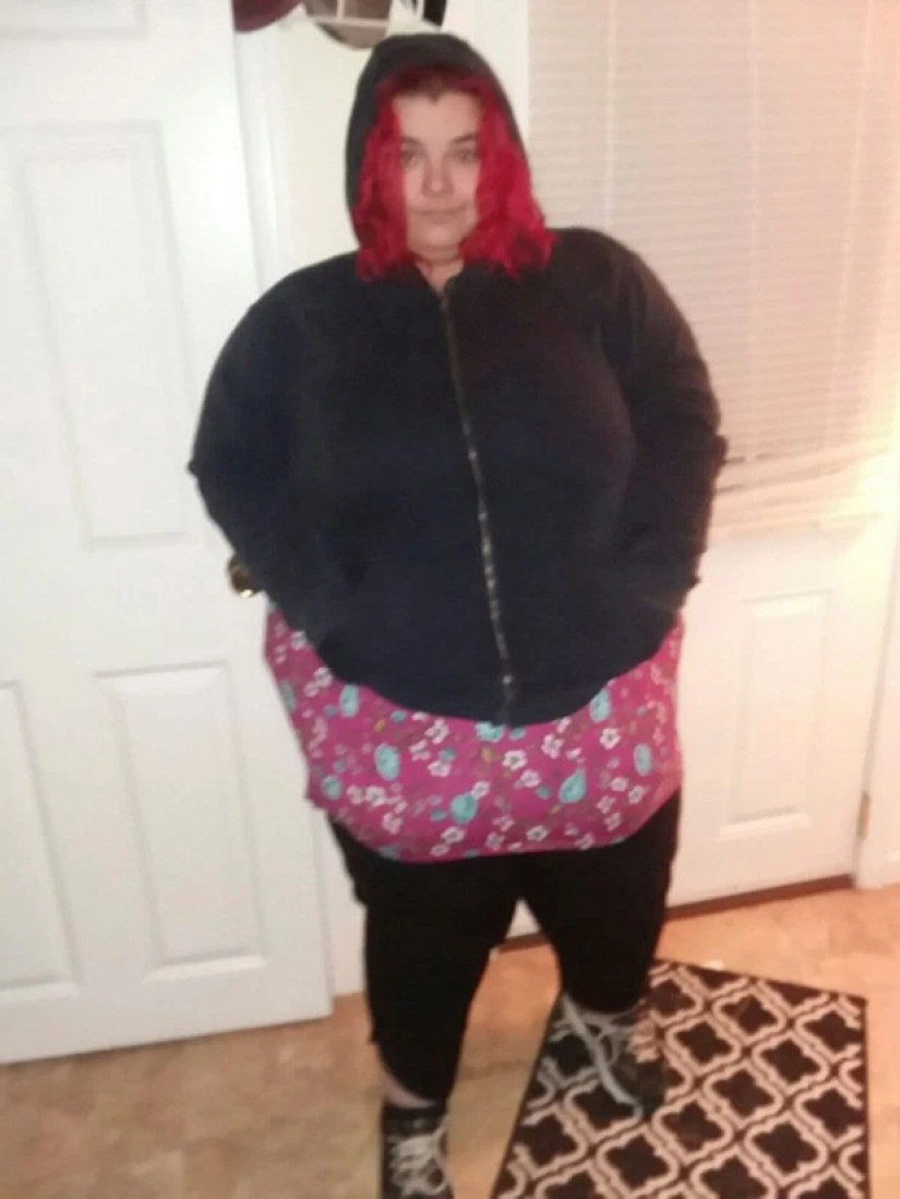 Complete idyll: the guy fattens his bride so that she gets better to 267 kg for the wedding