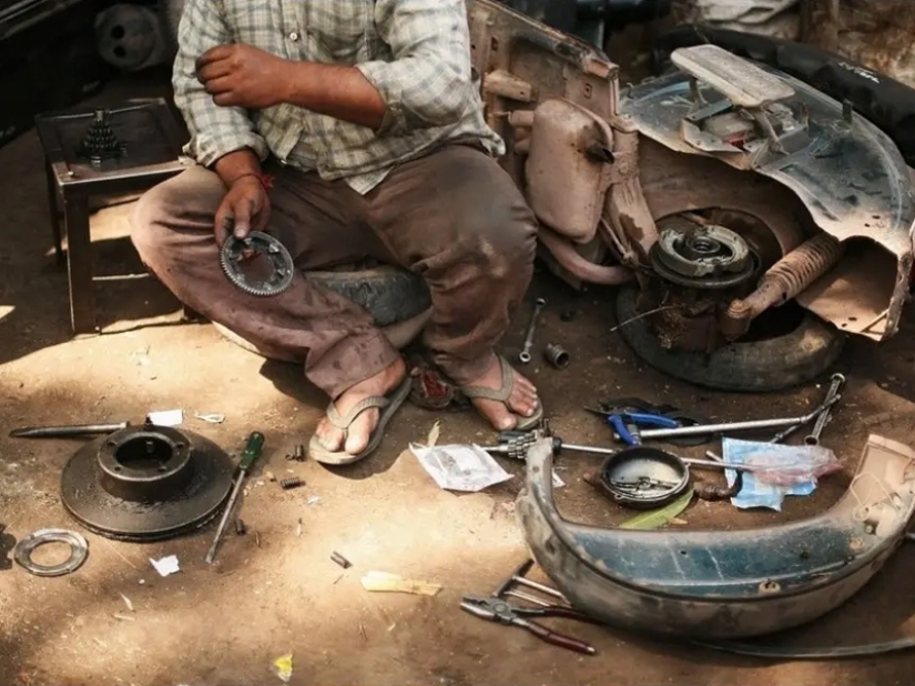 Contrast India: real everyday life of the country