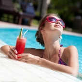 Cool down from the inside: what to eat and drink on hot days