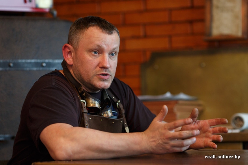 Copper craftsman: Minsk resident creates amazing things in steampunk style