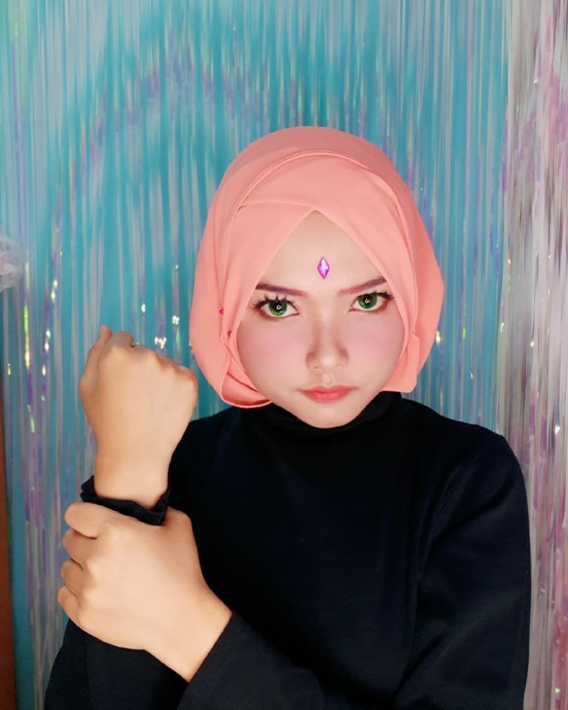 Cosplay without removing the hijab: Miisa from Malaysia blows up social networks Cosplay without removing the hijab: Miisa from Malaysia blows up social networks