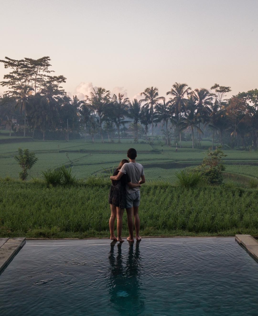 Couple turned an old ambulance into a chic home on wheels