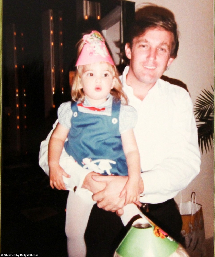 Cozy and homely Donald Trump in pictures from the accidentally surfaced family archive Cozy and homely Donald Trump in pictures from the accidentally surfaced family archive