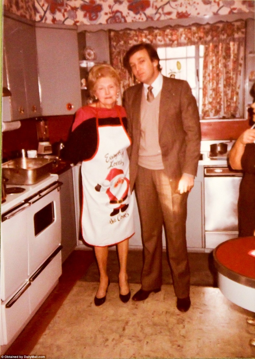 Cozy and homely Donald Trump in pictures from the accidentally surfaced family archive Cozy and homely Donald Trump in pictures from the accidentally surfaced family archive