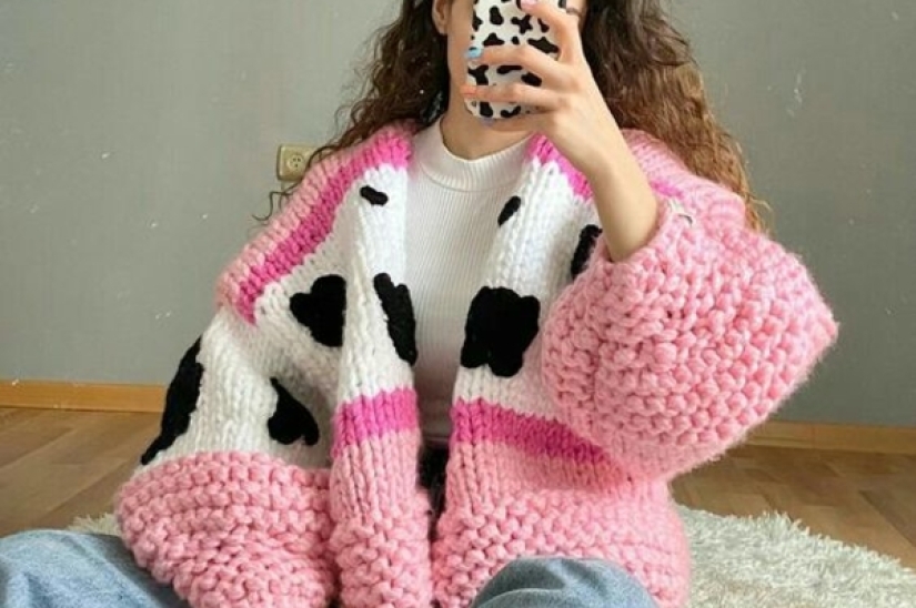 Crea el ambiente tú mismo: 10 suéteres brillantes para looks de invierno Crea el ambiente tú mismo: 10 suéteres brillantes para looks de invierno