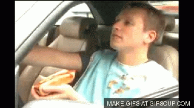 Crooked actors from TV stores Crooked actors from TV stores