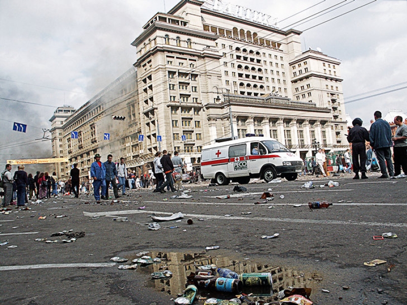 Cruel y aterrador: hace exactamente 16 años, los fanáticos del fútbol destrozaron la plaza Manezhnaya
