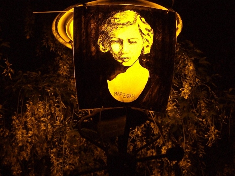 Cuadros hechos de cinta escocesa