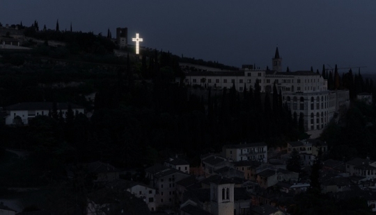"Cuando se apagan las luces": un delicioso proyecto fotográfico en el que todos verán algo propio