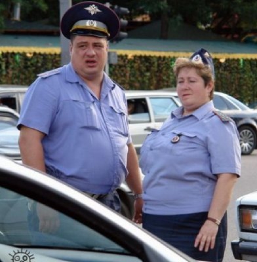 "Cuanto más anchos son nuestros hocicos, más ajustadas son nuestras filas": los militares británicos son obesos