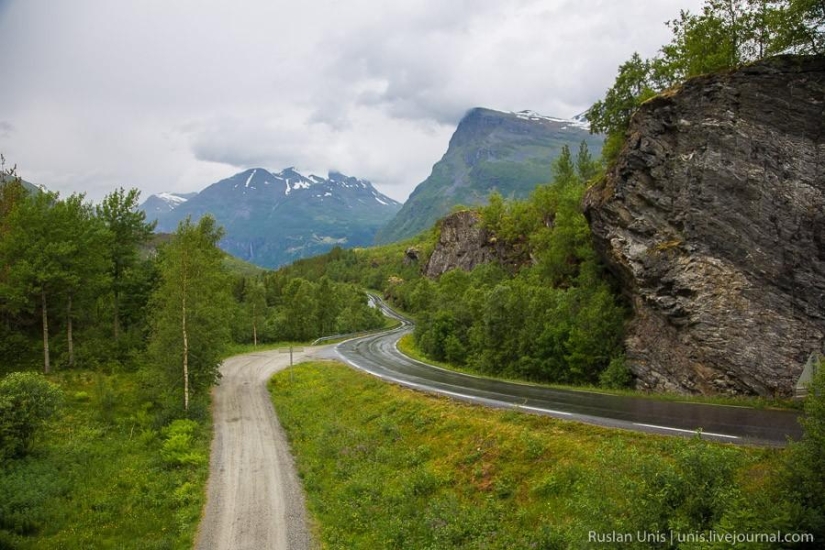 Dalsnibba, el techo de Noruega o a vista de pájaro Dalsnibba, el techo de Noruega o a vista de pájaro