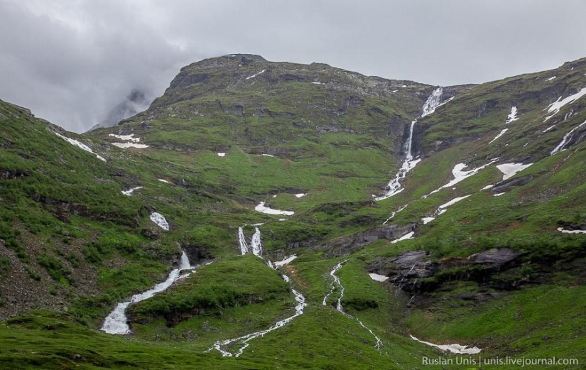 Dalsnibba, el techo de Noruega o a vista de pájaro Dalsnibba, el techo de Noruega o a vista de pájaro